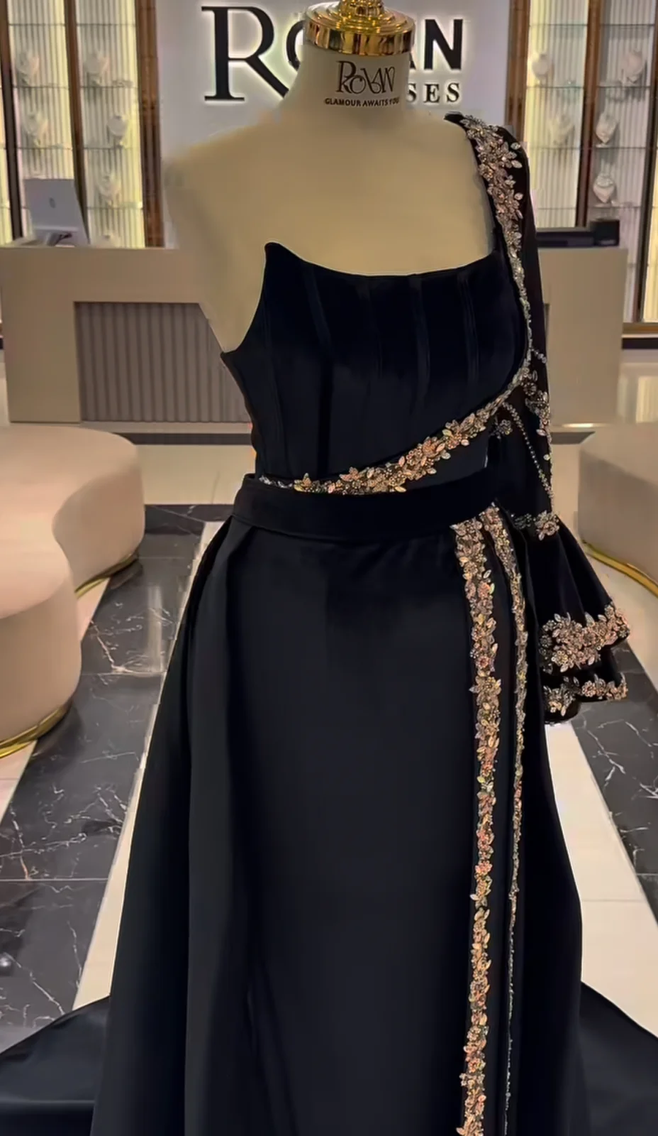 فستان سهرة لون أسود – 750